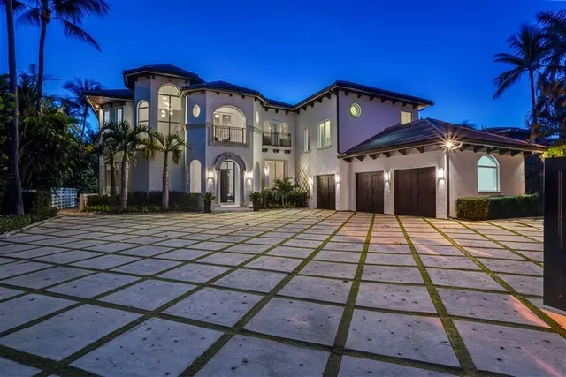 $21,900,000 | 733 North Ocean Boulevard, Delray Beach, FL 33483