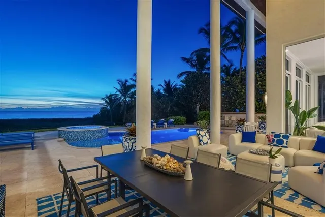 $21,900,000 | 733 North Ocean Boulevard, Delray Beach, FL 33483