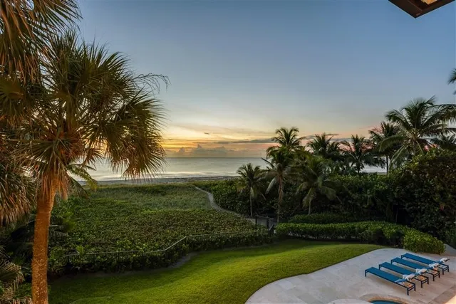 $21,900,000 | 733 North Ocean Boulevard, Delray Beach, FL 33483