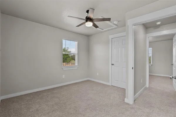 $1,900 | 1058 East Reno Road, Azle, TX 76020