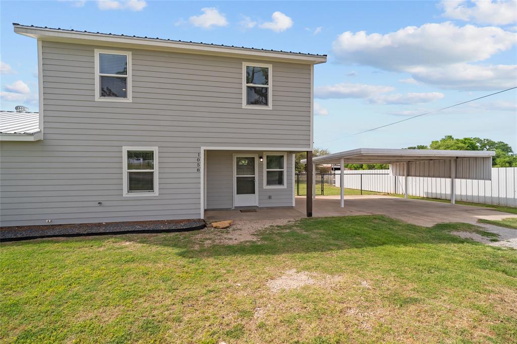 1058 East Reno Road Azle, TX 76020 - Photo 6 of 21