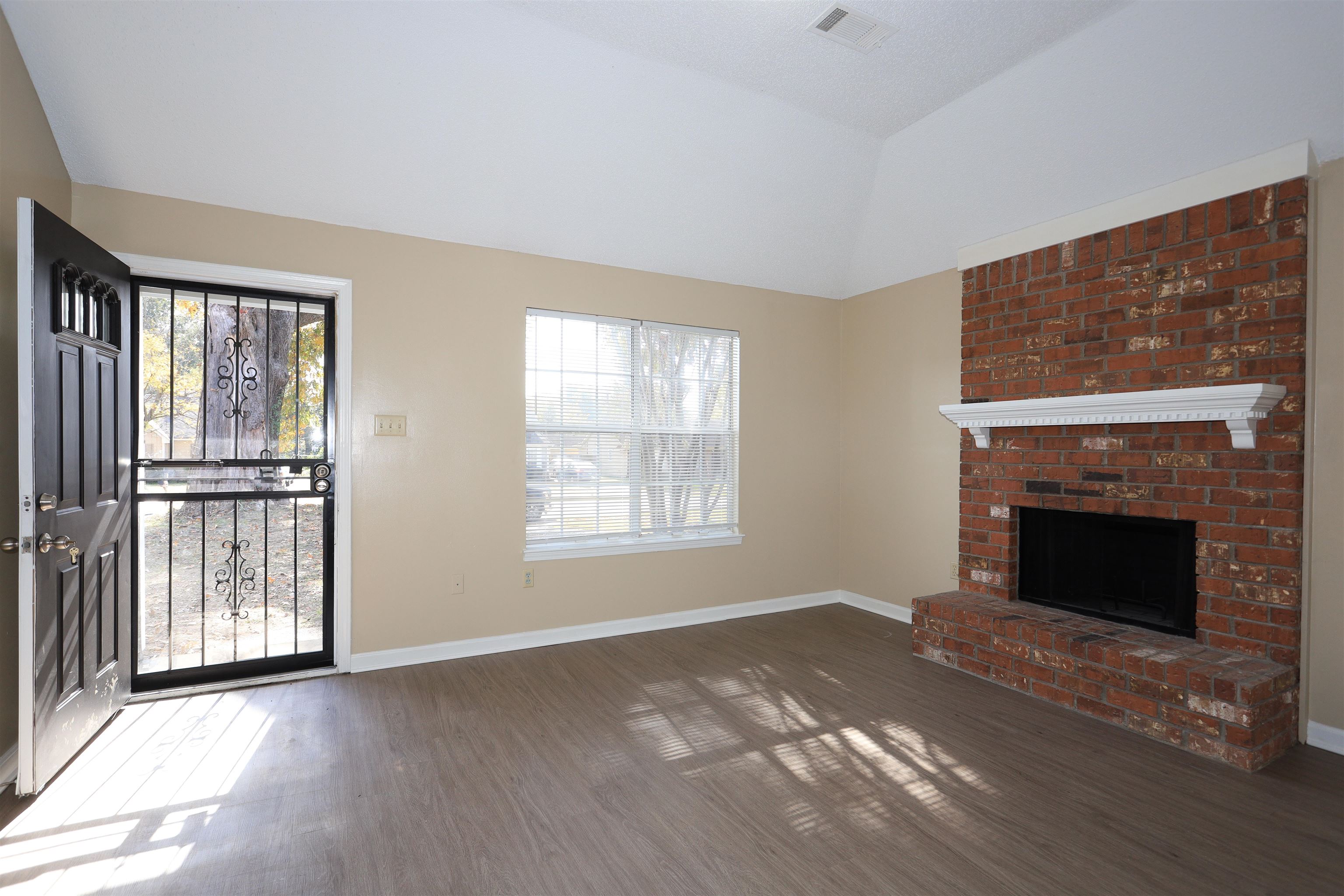 6009 Chadwell Road Millington, TN 38053 - Photo 4 of 15 Gallery Image 4