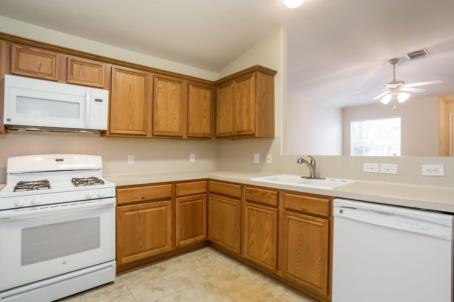 21638 Karpathos Lane Spring, TX 77389 - Photo 5 of 17