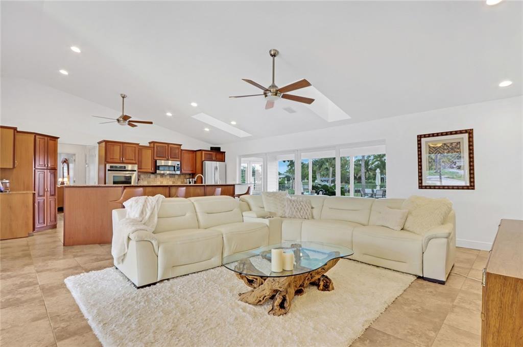 844 Northwest Spruce Ridge Drive Stuart, FL 34994 - Photo 21 of 48 Gallery Image 21