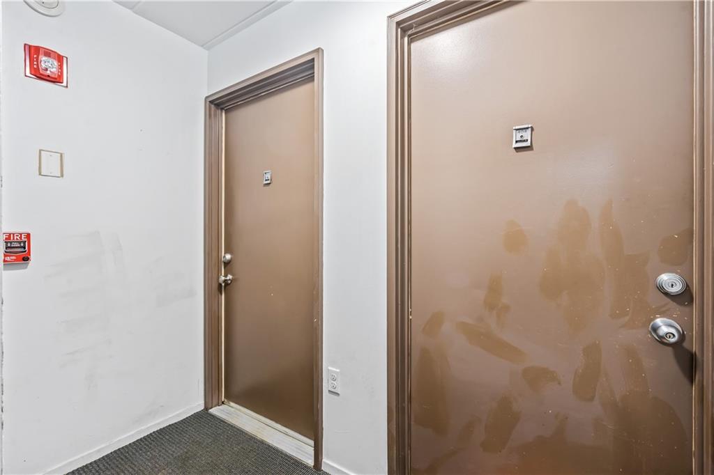 2034 Swallow Hill Road, Unit 403 Pittsburgh, PA 15220 - Photo 2 of 8 a bathroom with a shower