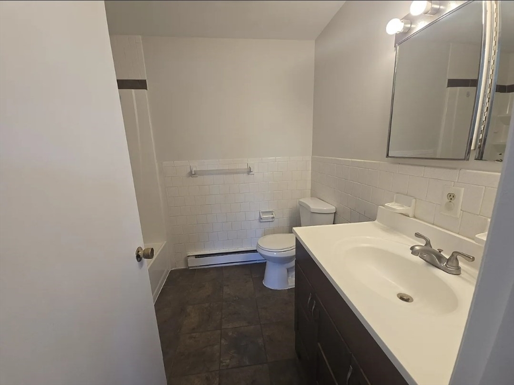 567 Main Street, Unit 3 Shrewsbury, MA 01545 - Photo 4 of 5