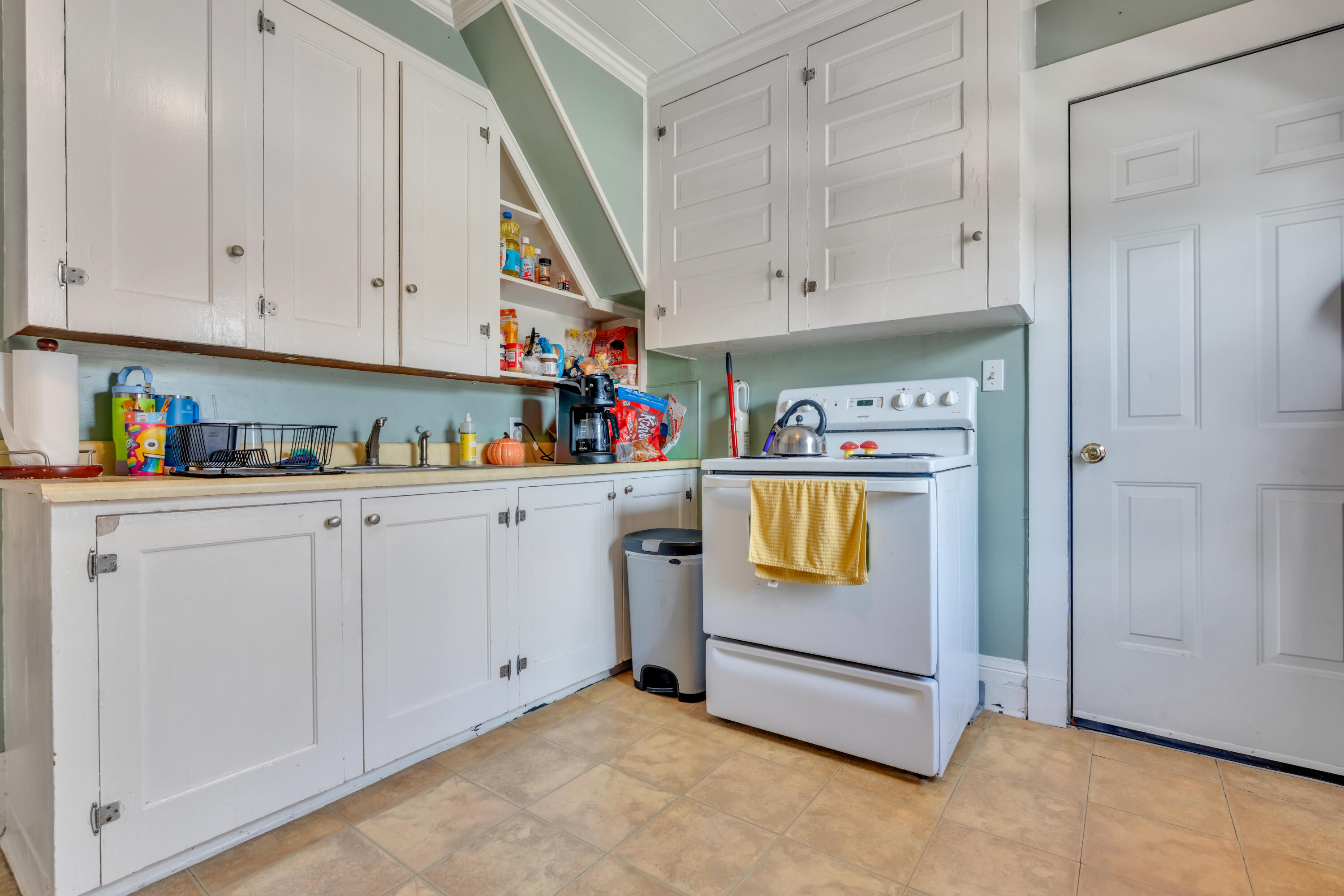 87 High Street Saco, ME 04072 - Photo 8 of 31 08