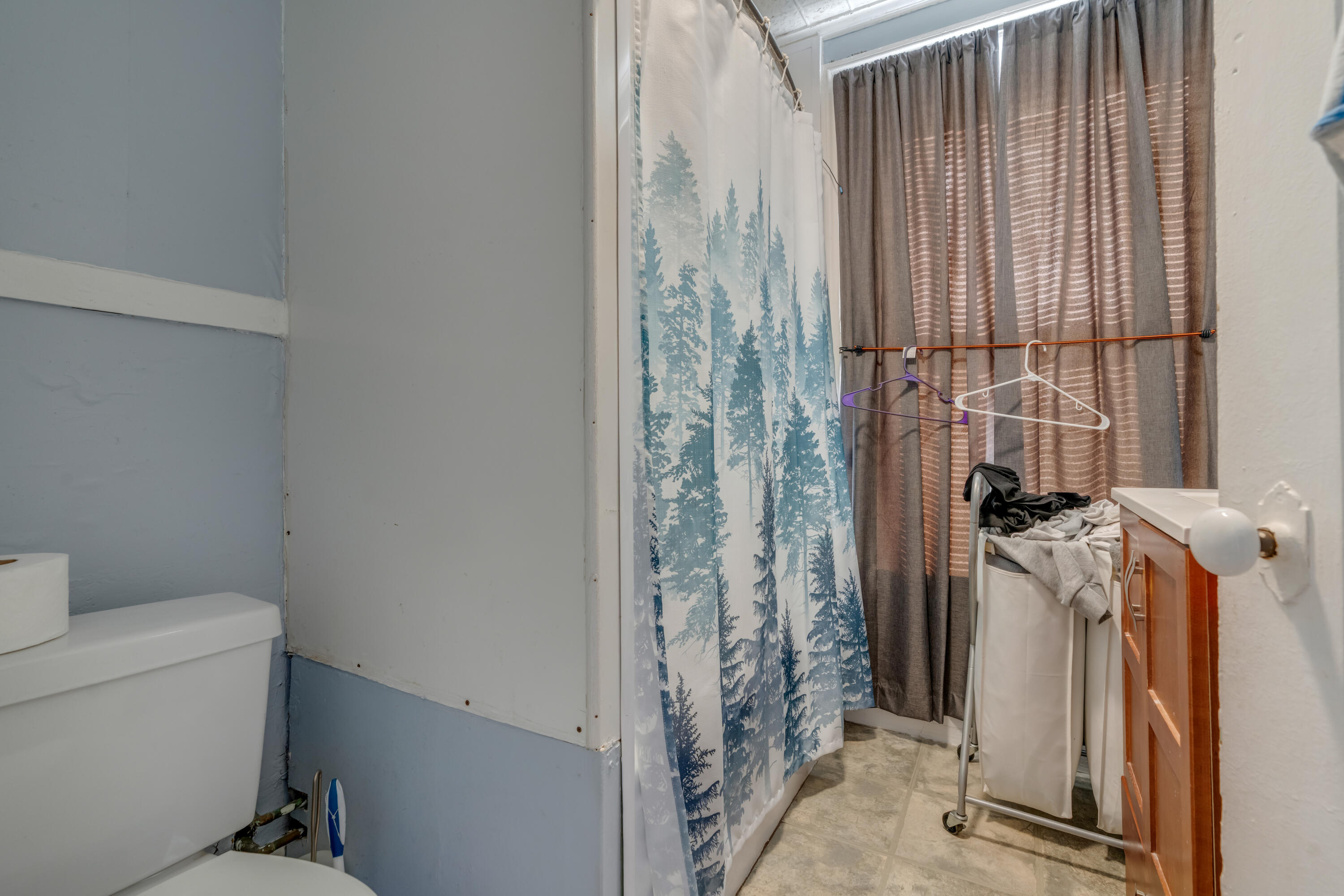 87 High Street Saco, ME 04072 - Photo 9 of 31 09