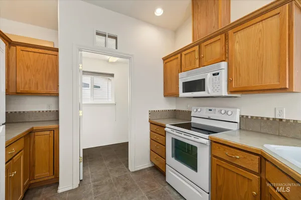 $269,900 | 338 West Birmingham Drive, Nampa, ID 83651