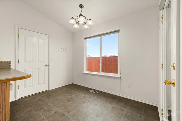 $269,900 | 338 West Birmingham Drive, Nampa, ID 83651