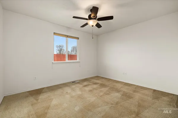 $269,900 | 338 West Birmingham Drive, Nampa, ID 83651