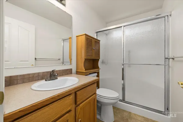 $269,900 | 338 West Birmingham Drive, Nampa, ID 83651