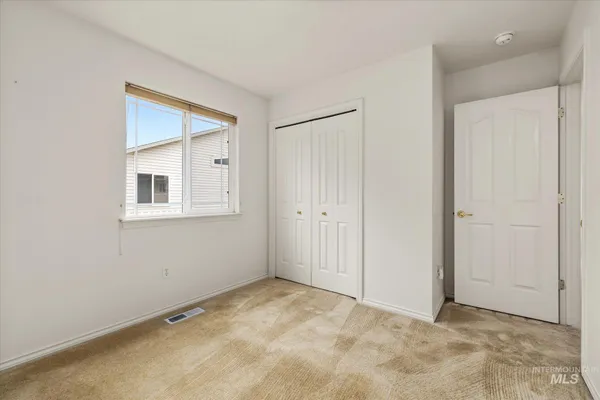 $269,900 | 338 West Birmingham Drive, Nampa, ID 83651