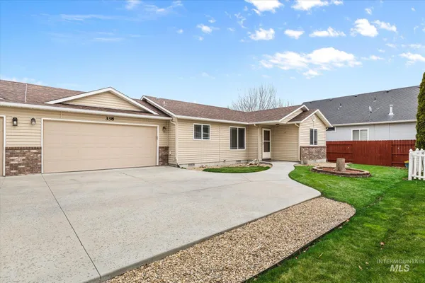 $269,900 | 338 West Birmingham Drive, Nampa, ID 83651