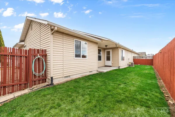 $269,900 | 338 West Birmingham Drive, Nampa, ID 83651