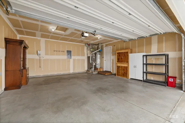 $269,900 | 338 West Birmingham Drive, Nampa, ID 83651