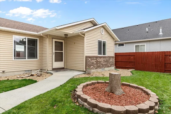 $269,900 | 338 West Birmingham Drive, Nampa, ID 83651