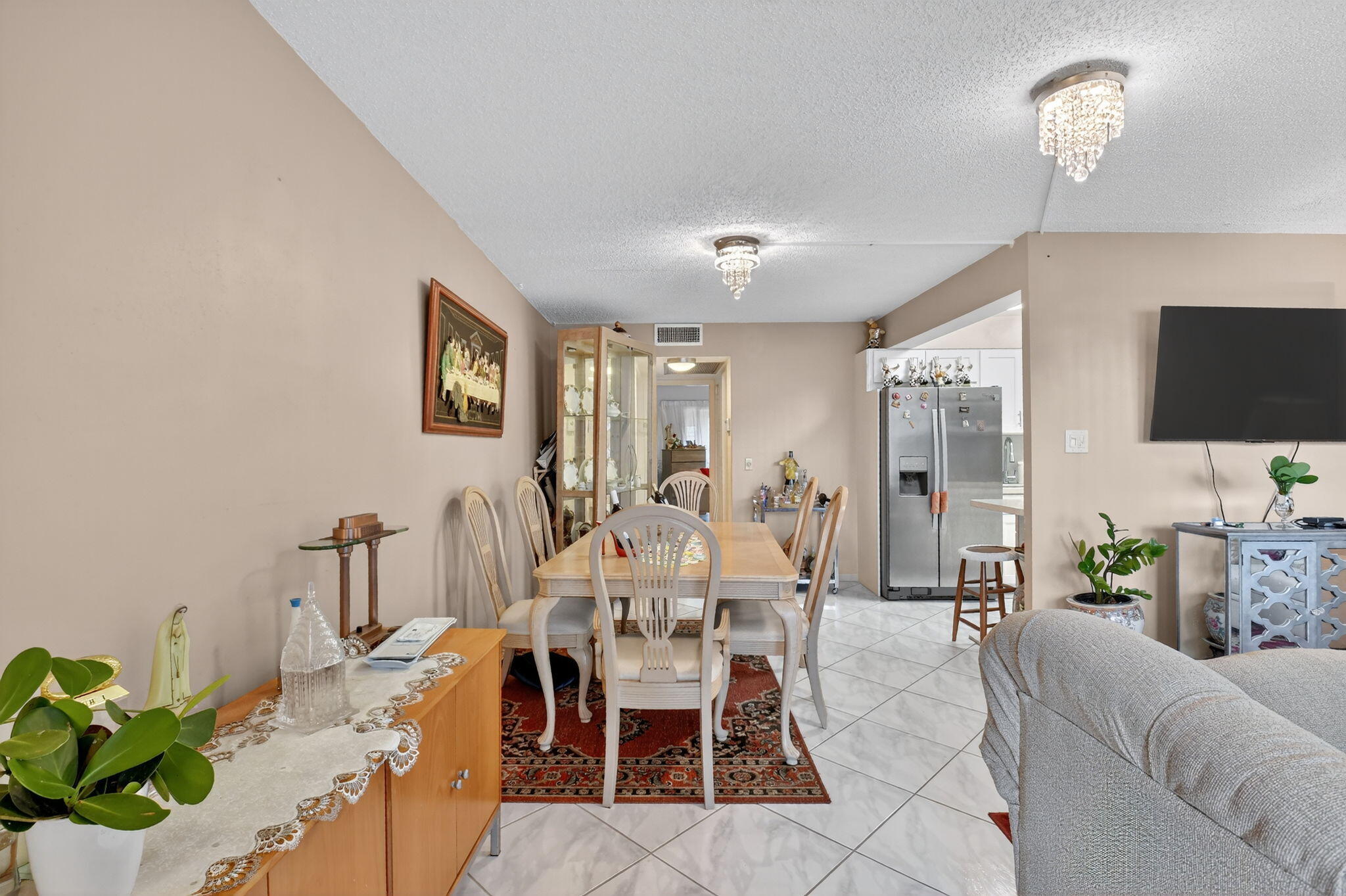 1069 Cornwall East, Unit D Boca Raton, FL 33434 - Photo 4 of 33 5-web-or-mls-DSC_9904