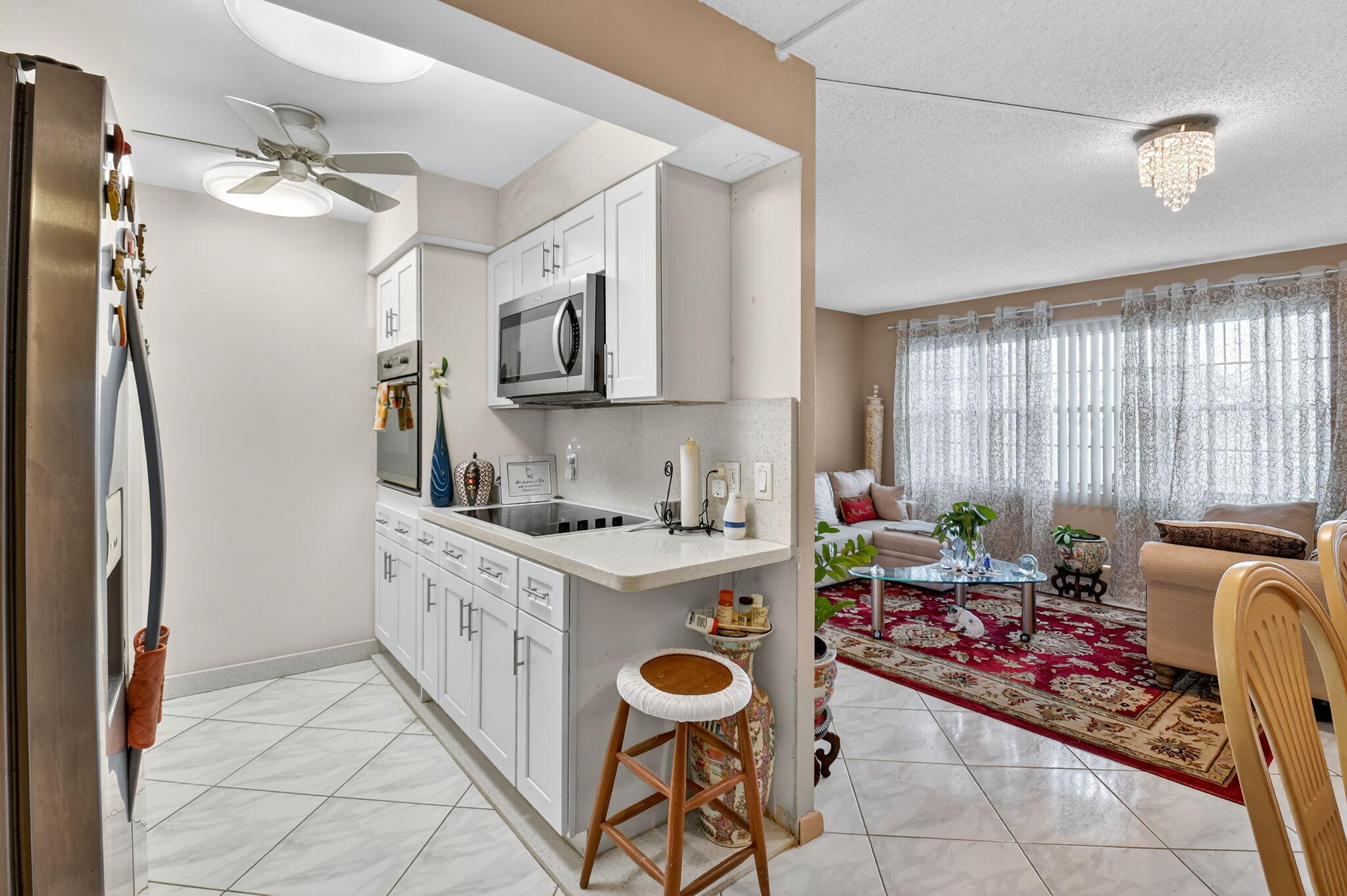 1069 Cornwall East, Unit D Boca Raton, FL 33434 - Photo 6 of 33 12-web-or-mls-DSC_9939