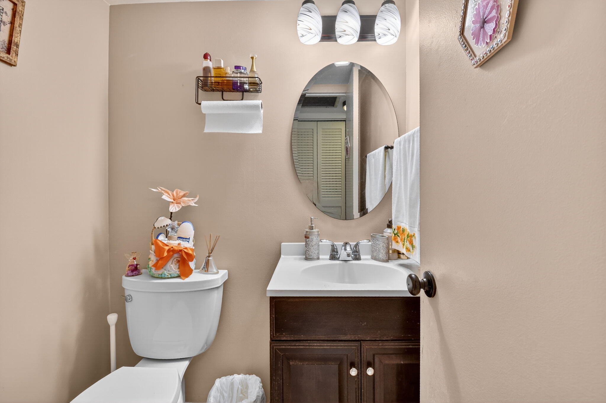 1069 Cornwall East, Unit D Boca Raton, FL 33434 - Photo 9 of 33 16-web-or-mls-DSC_9956