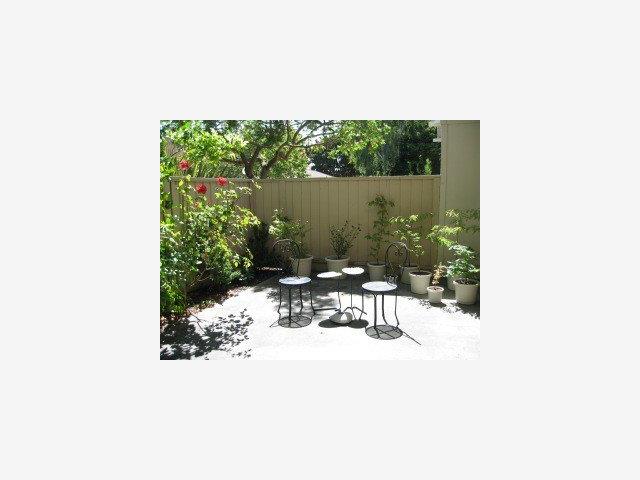 1105 Reed Avenue, Unit 0B Sunnyvale, CA 94086 - Photo 8 of 9 a view of a bench in the backyard