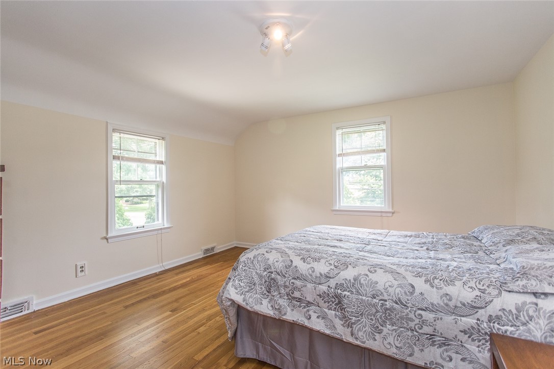 1092 Ford Road Lyndhurst, OH 44124 - Photo 16 of 22 No hard decisions as to who gets which room - another bedroom with light, space and hardwood floors.