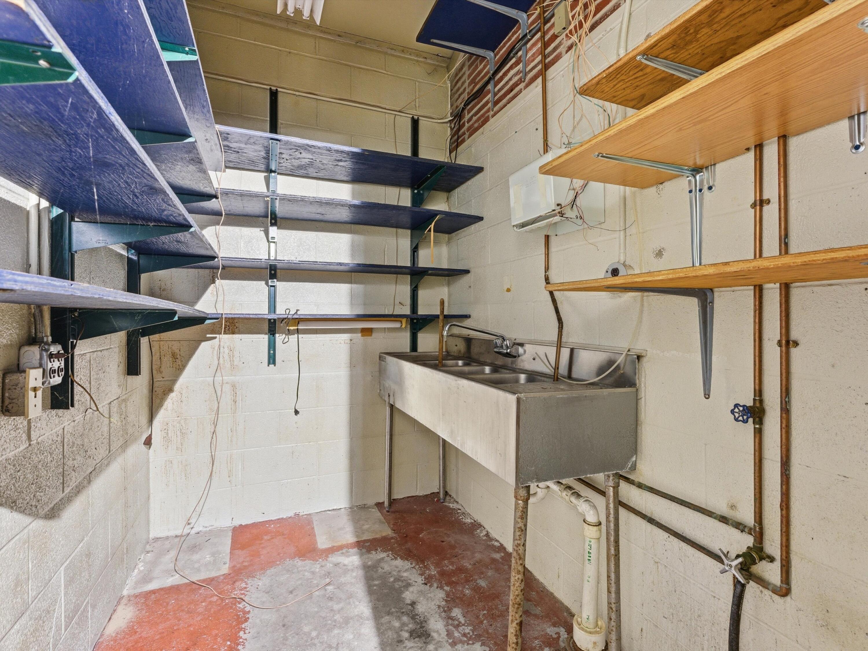 2106 Washington Street Two Rivers, WI 54241 - Photo 12 of 13 4-2621381_08805