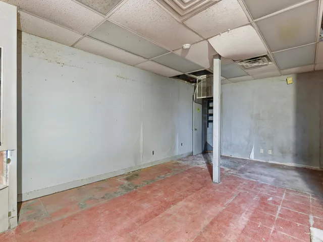 $84,900 | 2106 Washington Street, Two Rivers, WI 54241