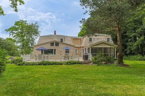 $1,750,000 | 621 West Falmouth Highway, West Falmouth, MA 02540