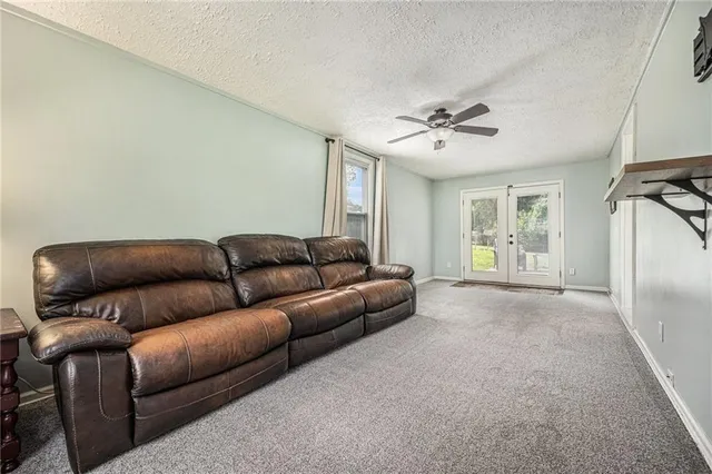 $269,000 | 1603 Northeast 63rd Street, Gladstone, MO 64118