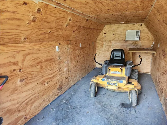 $269,000 | 1603 Northeast 63rd Street, Gladstone, MO 64118