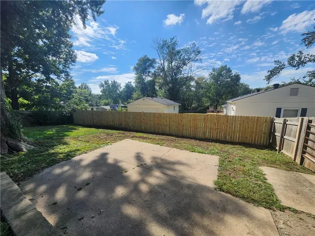 $269,000 | 1603 Northeast 63rd Street, Gladstone, MO 64118