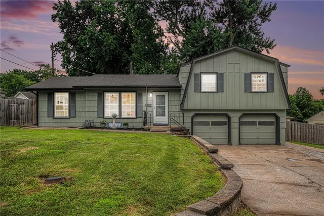 $269,000 | 1603 Northeast 63rd Street, Gladstone, MO 64118