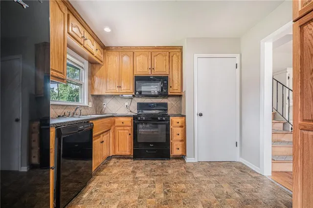 $269,000 | 1603 Northeast 63rd Street, Gladstone, MO 64118