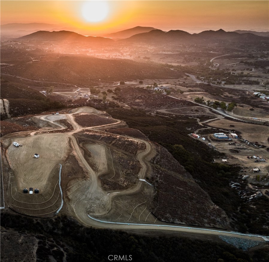 40495 East Benton Road Temecula, CA 92592 - Photo 11 of 45 a view of city from balcony