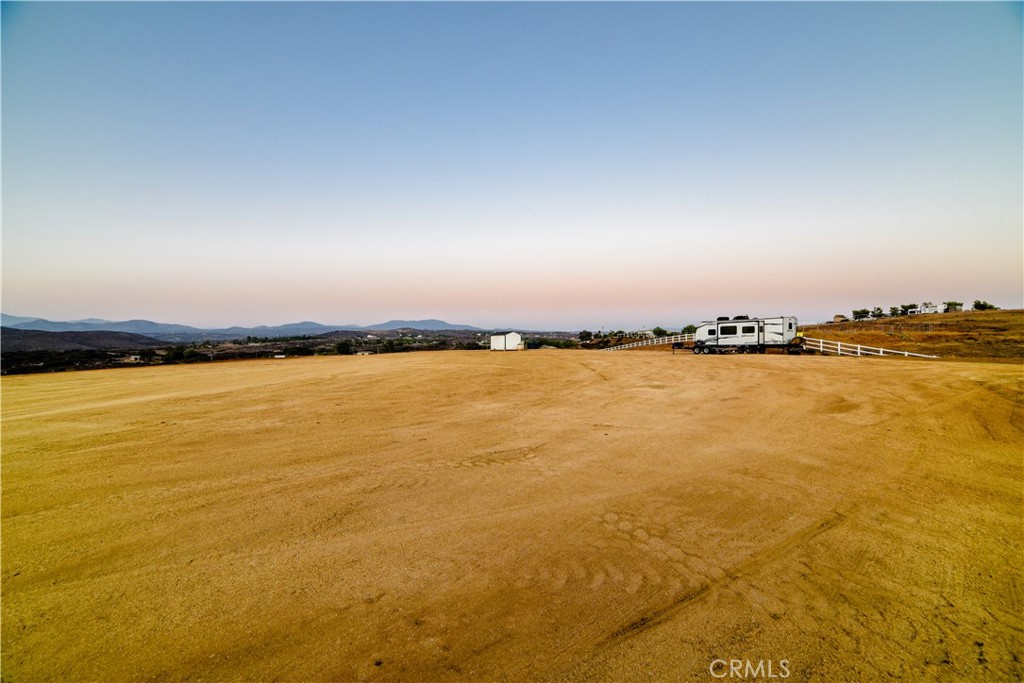40495 East Benton Road Temecula, CA 92592 - Photo 38 of 45 a view of an ocean