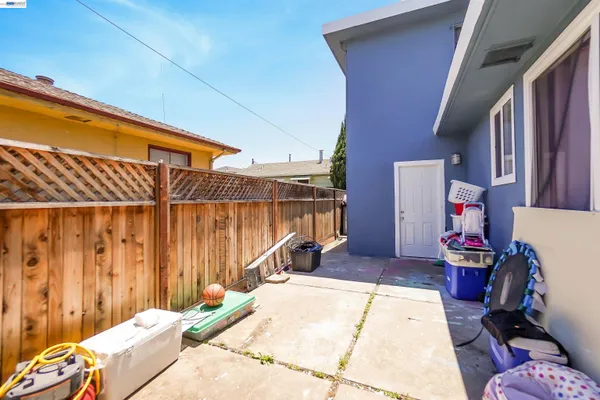 $749,000 | 2504 78th Avenue, Oakland, CA 94605