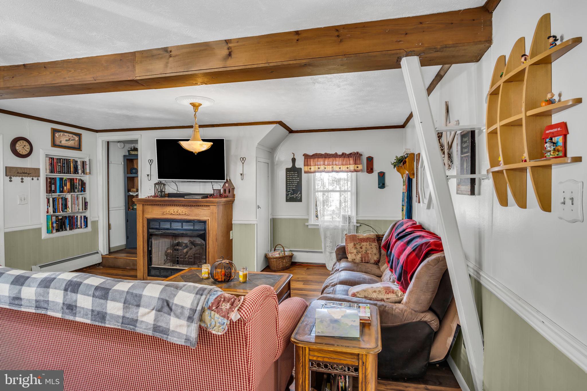 89 Molleystown Road Pine Grove, PA 17963 - Photo 4 of 31 Gallery Image 4