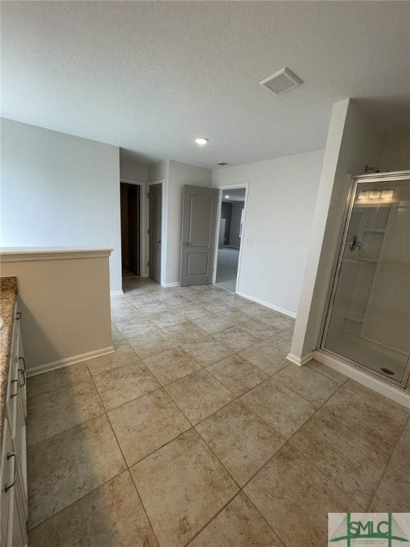 10 Fitzwater Road Port Wentworth, GA 31407 - Photo 39 of 48 Primary ensuite featuring fresh paint
and LOTS o
