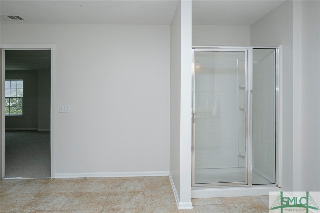 10 Fitzwater Road Port Wentworth, GA 31407 - Photo 40 of 48 Primary ensuite featuring fresh paint
and LOTS o