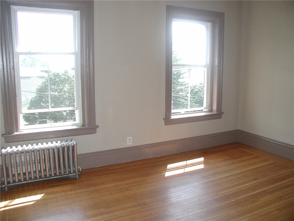 100 Bowen Street, Unit 3W Providence, RI 02906 - Photo 6 of 9 Living room