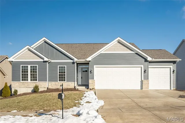 $450,000 | 831 Railway Circle, Wentzville, MO 63385