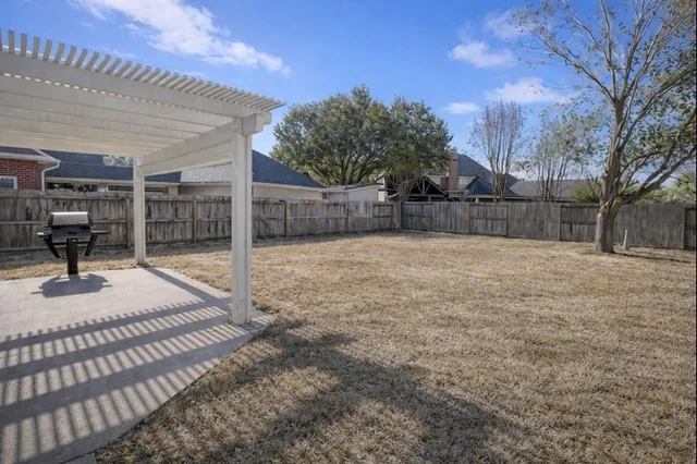 $3,000 | 702 Epperson Way, Sugar Land, TX 77479