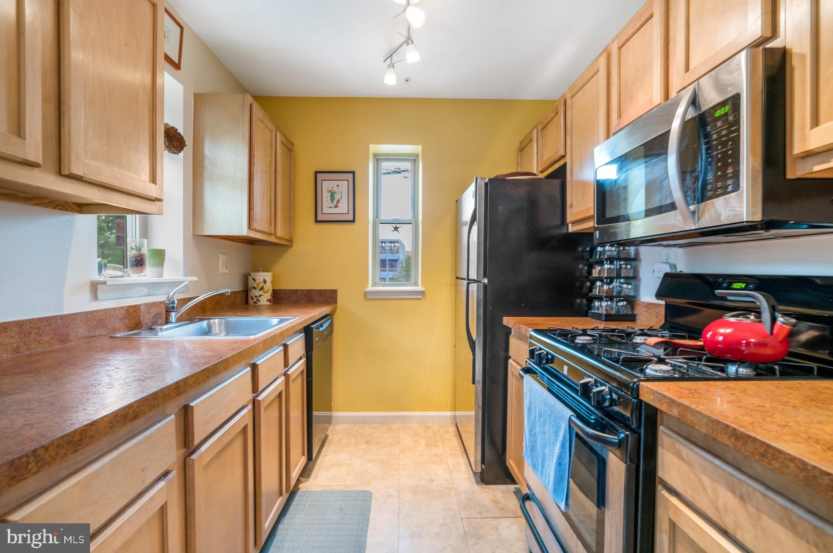 1343 Clifton Street Northwest, Unit 302 Washington, DC 20009 - Photo 3 of 11 Kitchen