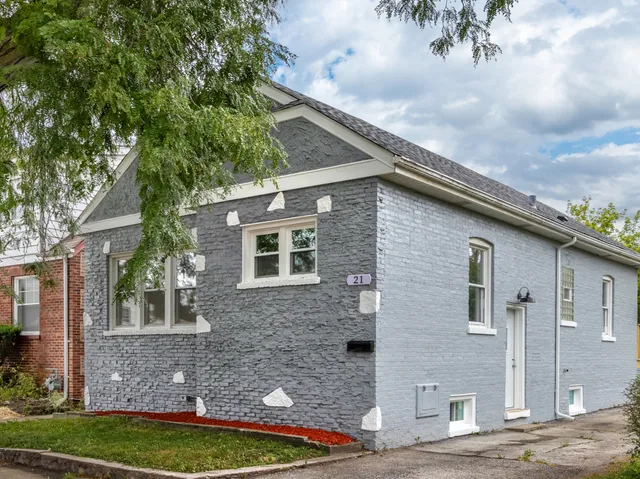 $229,000 | 21 East 140th Court, Riverdale, IL 60827