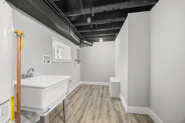 $234,900 | 21 East 140th Court, Riverdale, IL 60827