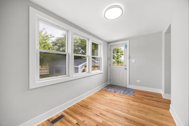 $234,900 | 21 East 140th Court, Riverdale, IL 60827