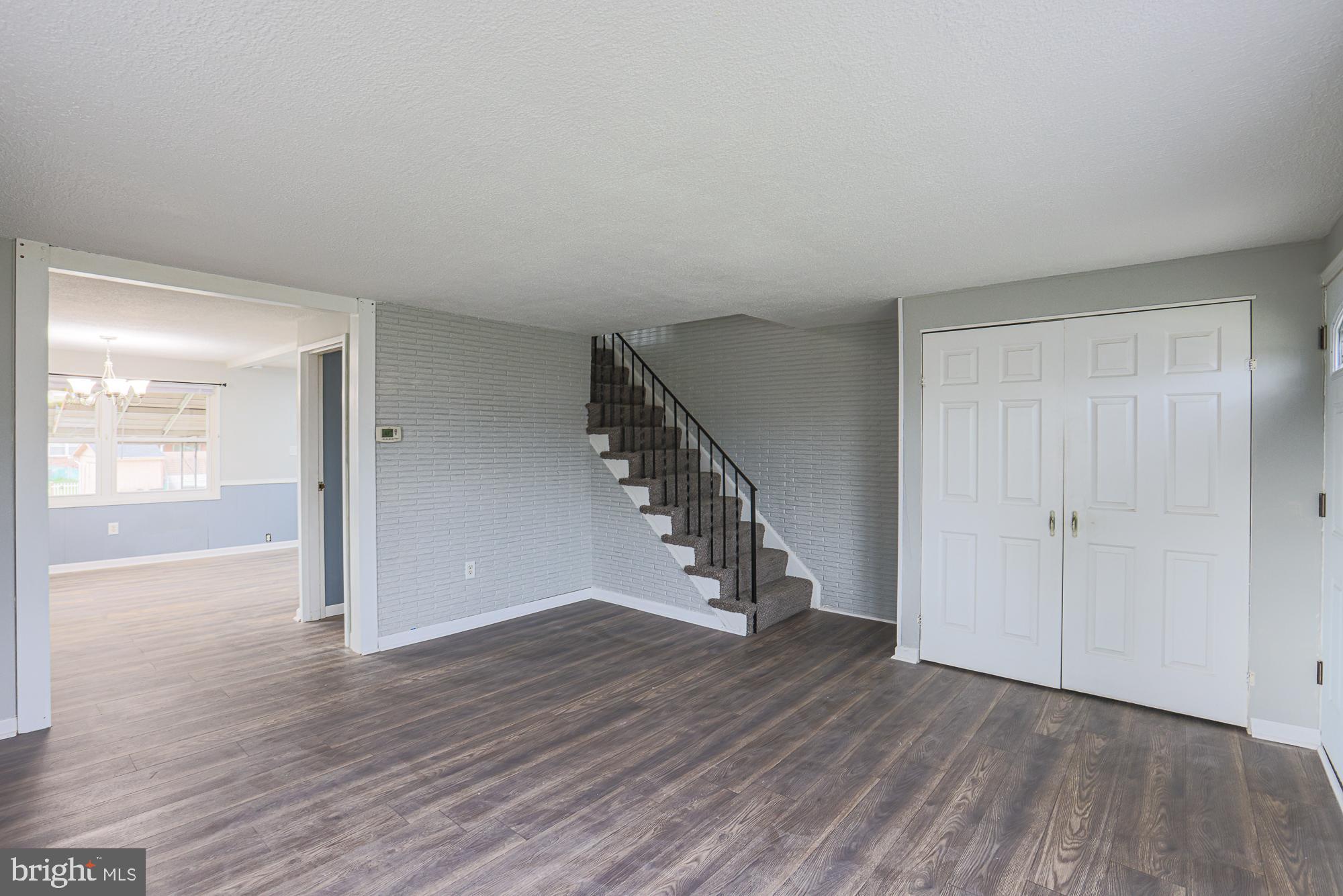 3146 Ryerson Circle Halethorpe, MD 21227 - Photo 9 of 29