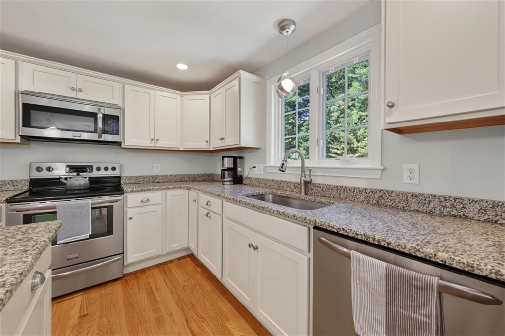 73 Ring Road Kingston, MA 02364 - Photo 11 of 34
