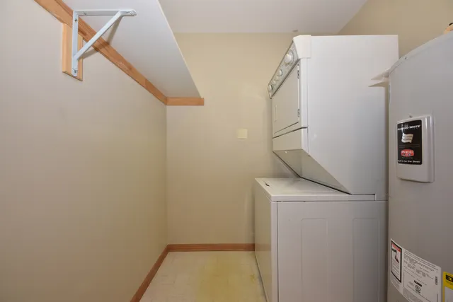 $160,000 | 3243 South 92nd Street, Unit 111, Milwaukee, WI 53227